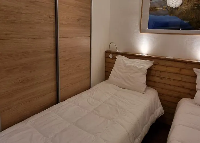 Appartement St Lary - 2 à 6 Pers - Place Du Telephérique, Plein Centre - Label 5 Diamants *